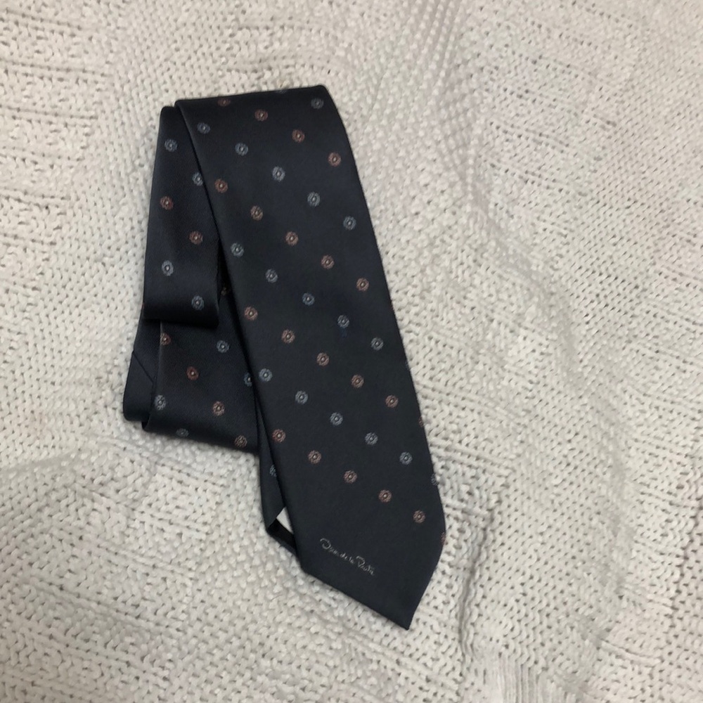 Óscar de la Renta  Men's Grey Designer Tie by Oscar de la Renta
